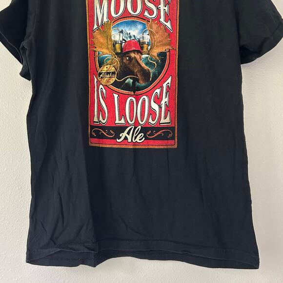 Men’s Creative Apparel Moose is loose brewing beer Ale graphic logo T-shirt S - Picture 2 of 11